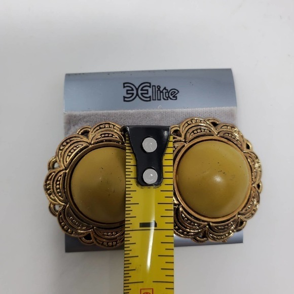 Vintage Elite Gold Tone Round Art Deco Clip On Fashion Earrings 80's Vibe - Picture 3 of 3